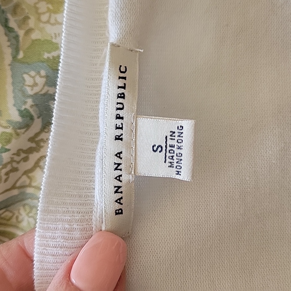 BANANA REPUBLIC OFF-WHITE Lightweight Knit Sweater - Picture 6 of 7